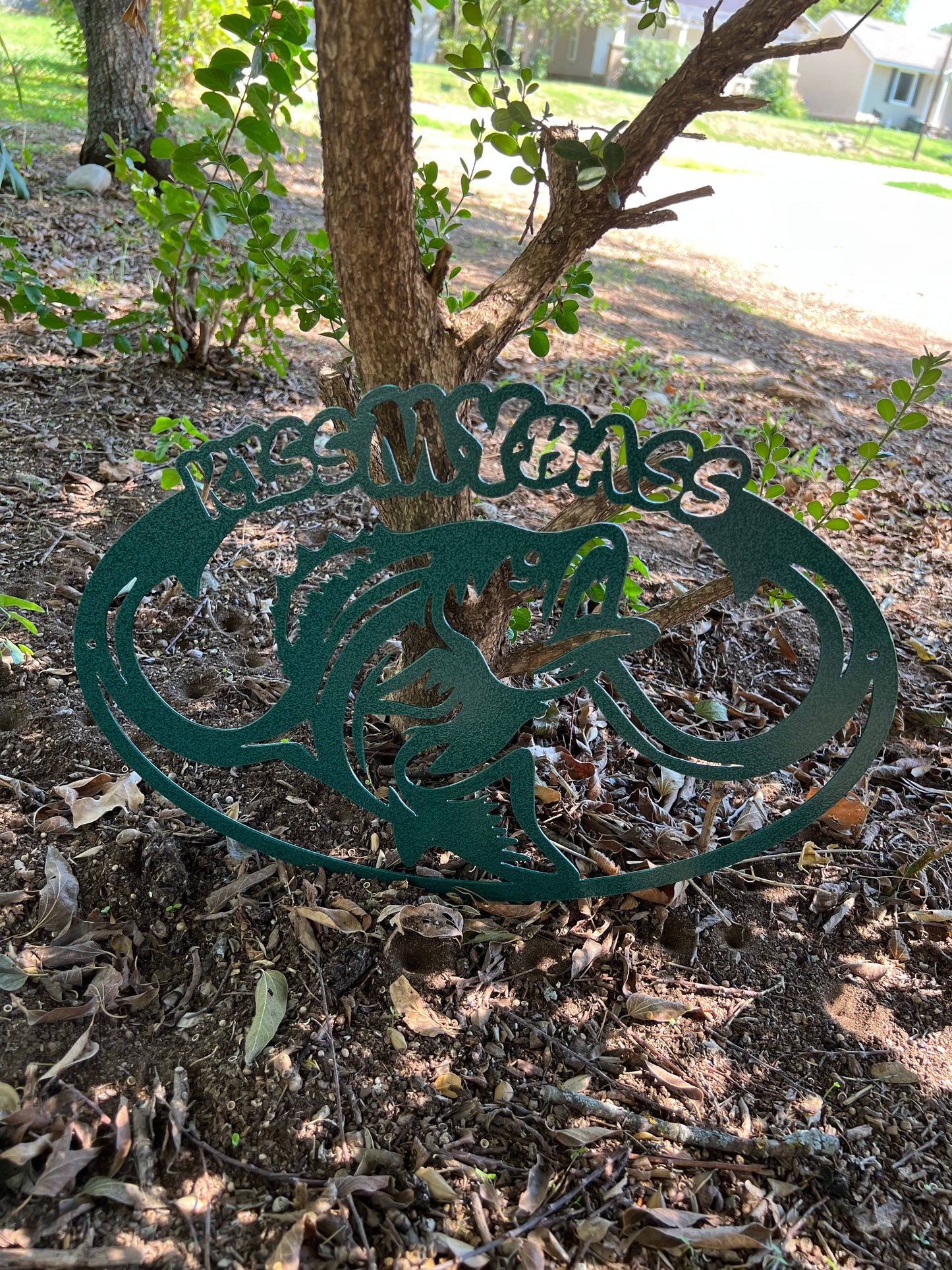 Rusty Rooster Fabrication & Design Kiss my bass C93