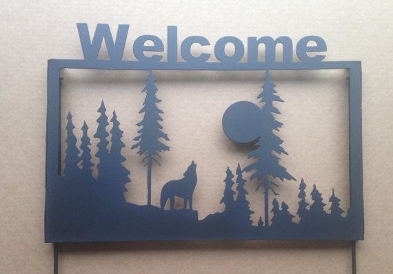 Rusty Rooster Fabrication & Design Welcome Sign Wolf Garden Stake (S3)