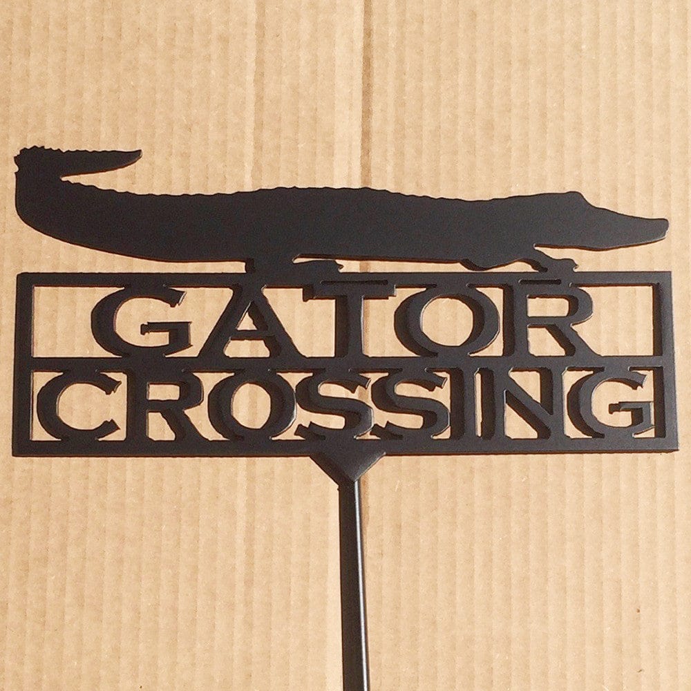 Rusty Rooster Fabrication & Design Gator Crossing Garden Stake (A10)