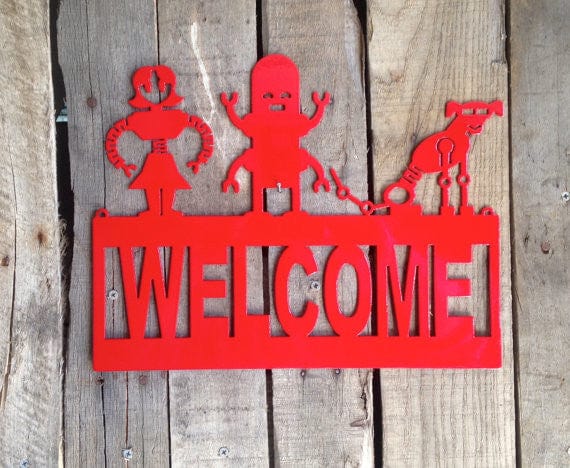 Rusty Rooster Fabrication & Design Welcome Sign with Robot Family and Dog (Q8)
